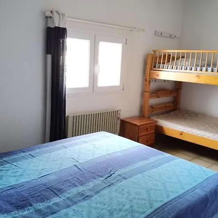 Duplex Climatisé Avec Terrasse, 6 Couchages, Cuisine équipée, Barbecue Et Parking à - Fr-1-326-470 * Marseillan (Herault)